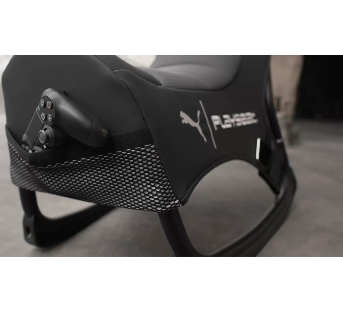 Playseat® | PUMA Active Gaming Seat Black Buitenkansje
