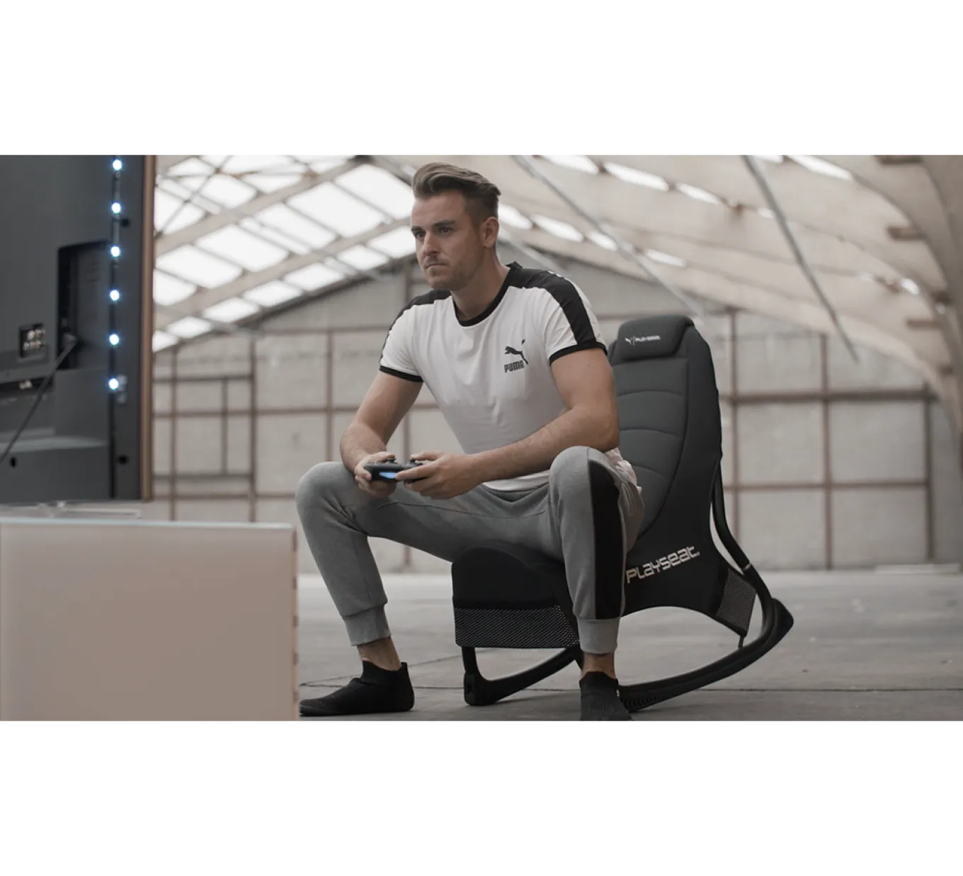 Playseat® | PUMA Active Gaming Seat Black Buitenkansje